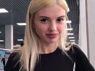 Порно видео с секретаршей на перекуре