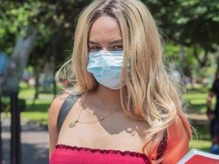 Старый мужик трахает молодую смотреть